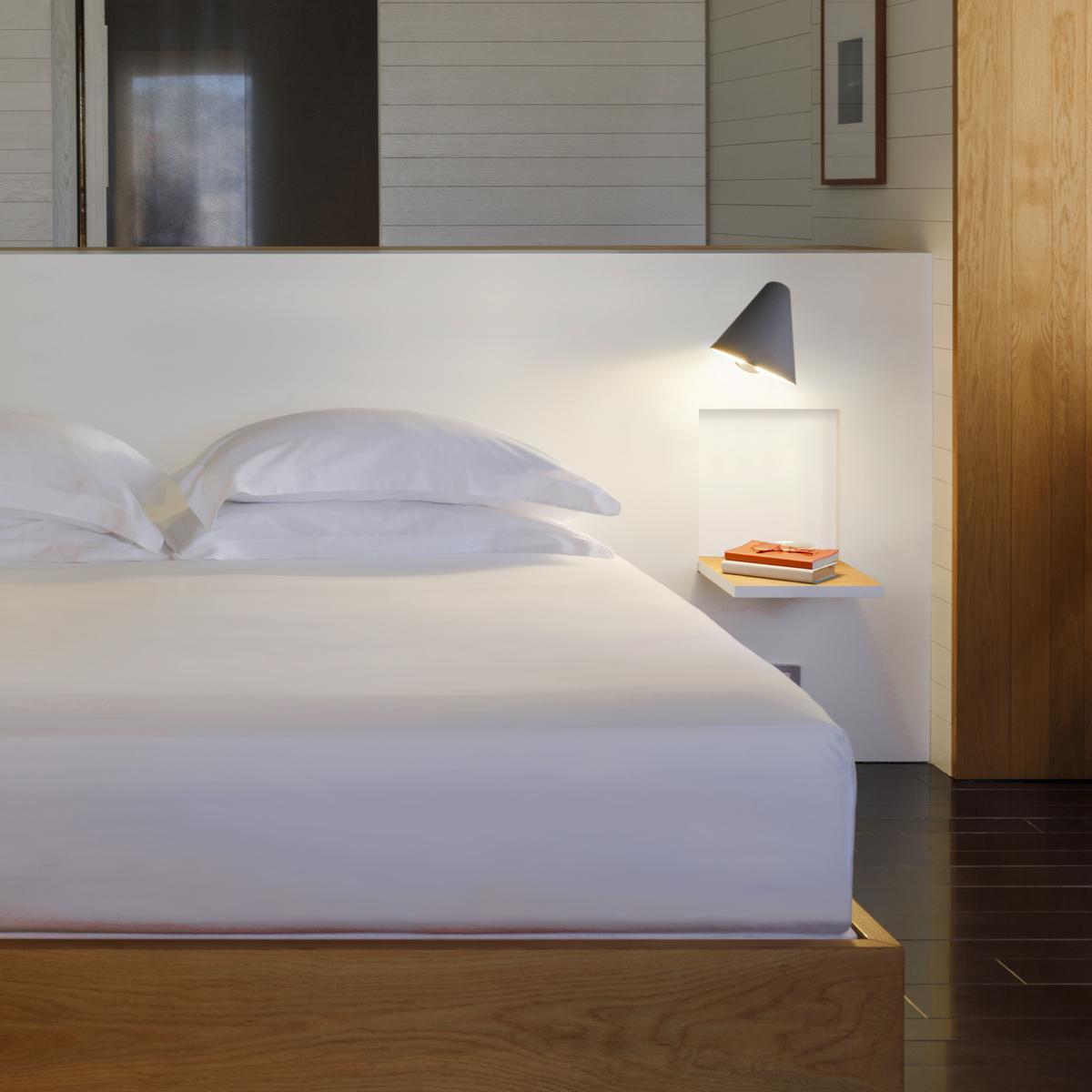 I.CONO 0720 Wall lamp with swing arm