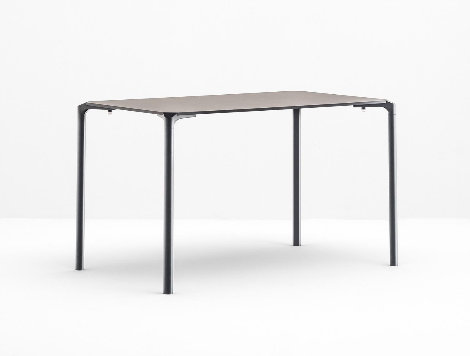 JUMP TJ4 Stackable square aluminium table