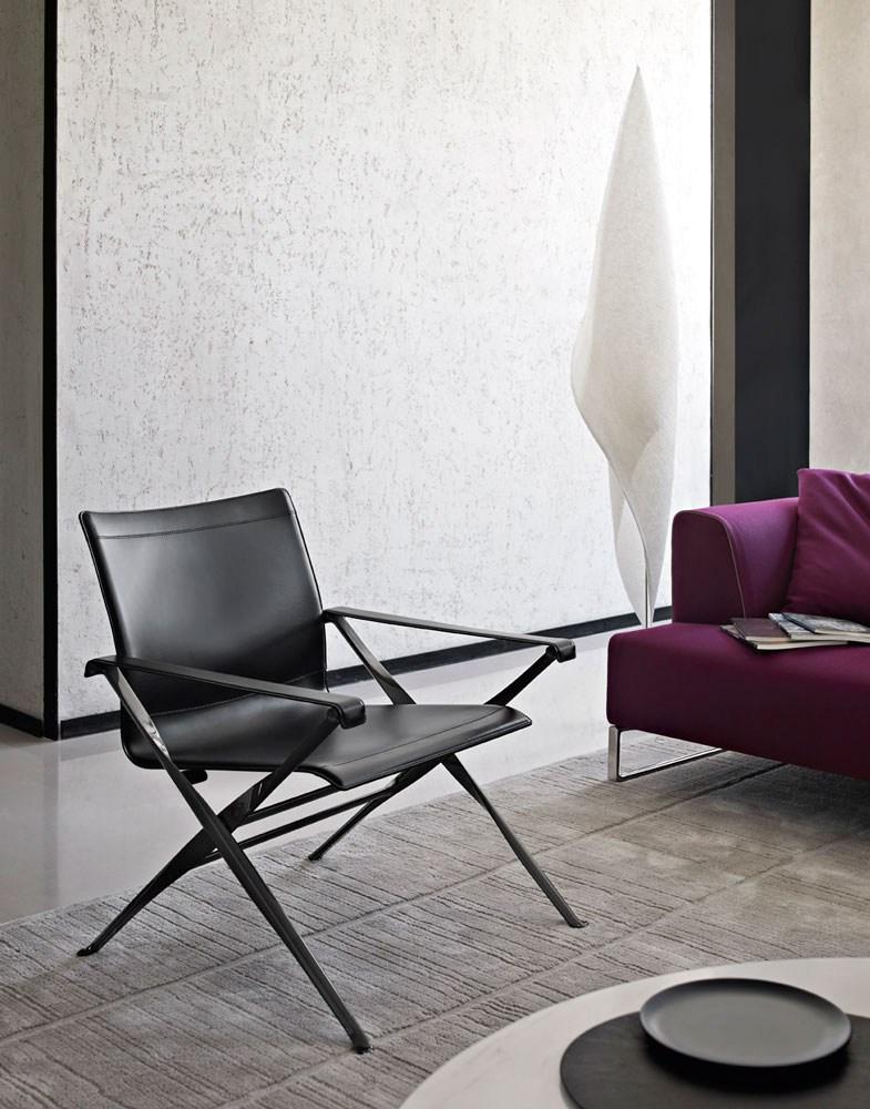 BEVERLY '14 Tanned leather easy chair with armrests
