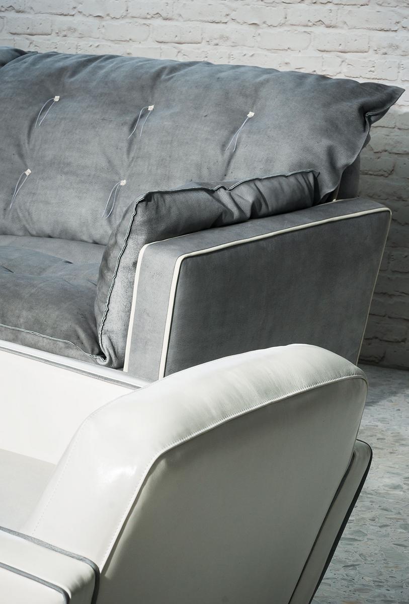 CAPRI Leather armchair with armrests