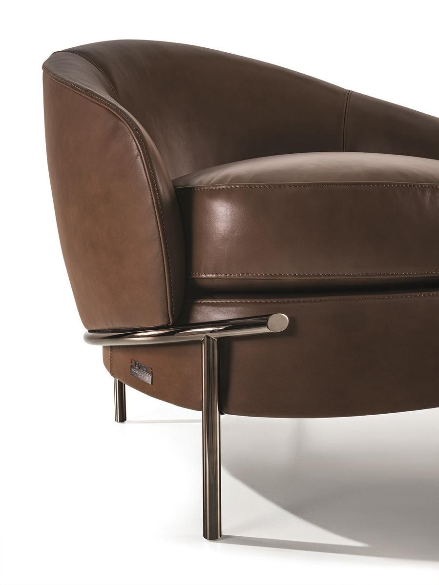 LLOYD Velvet armchair