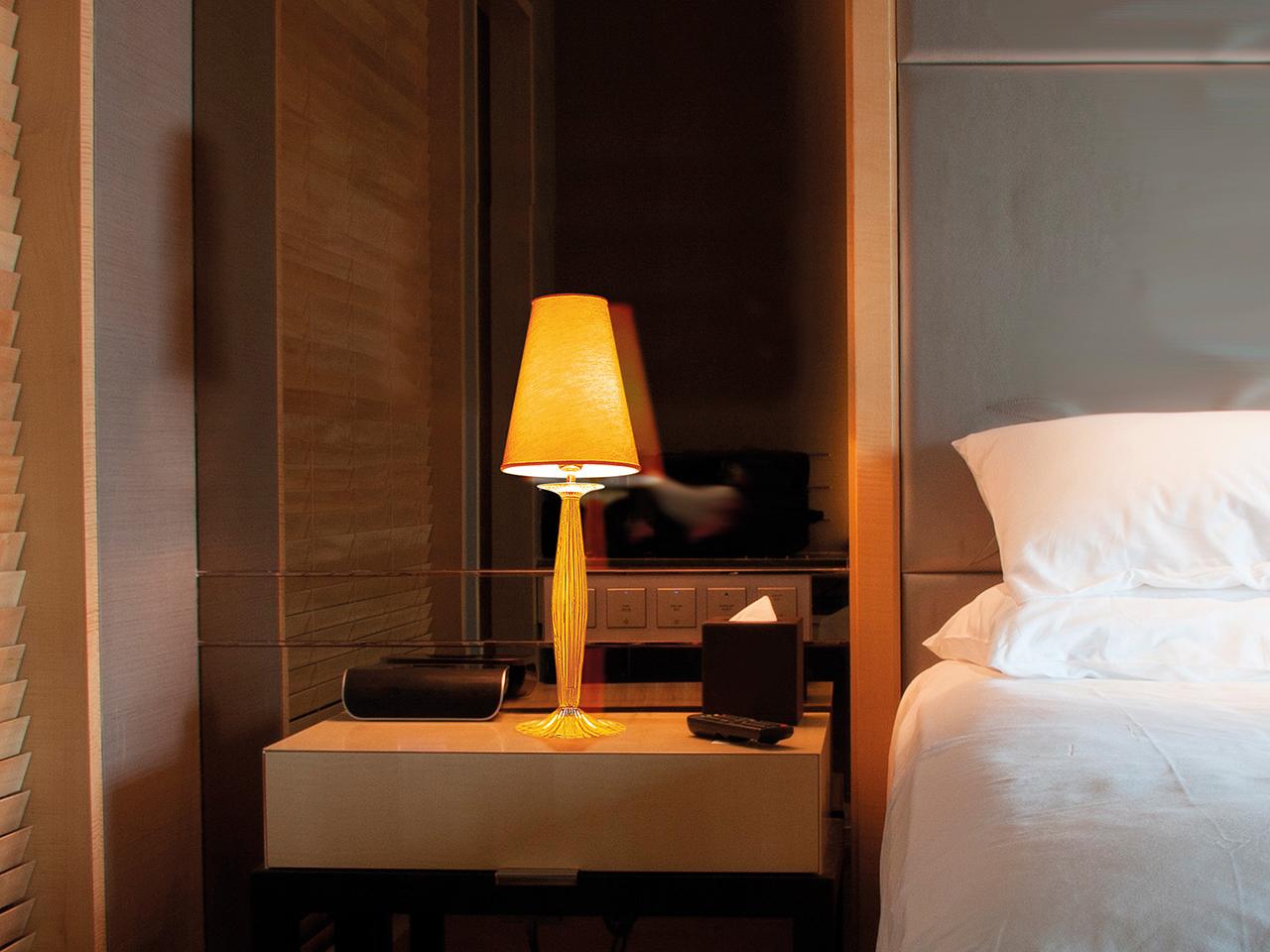 PHEBO Crystal table lamp