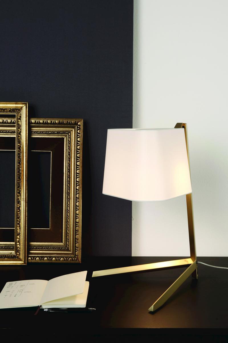 COUTURE Table lamp