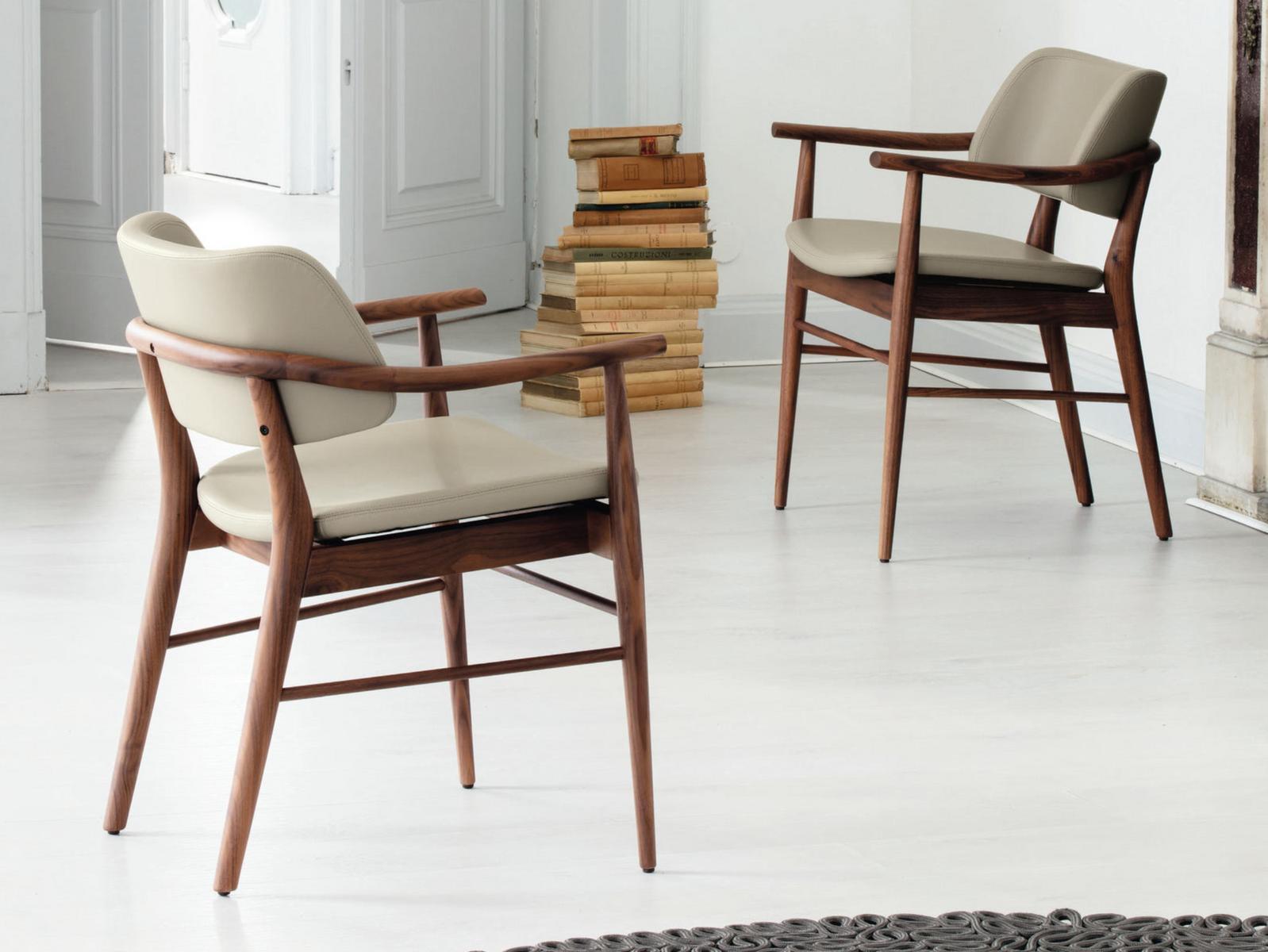 NISSA Walnut chair with armrests