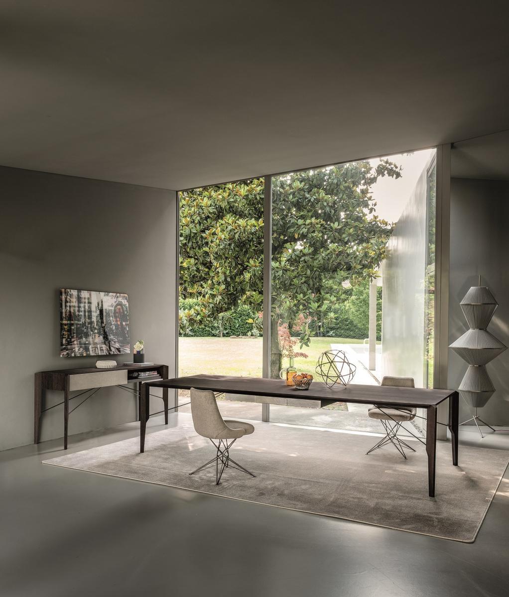 GLORIOUS Wooden table