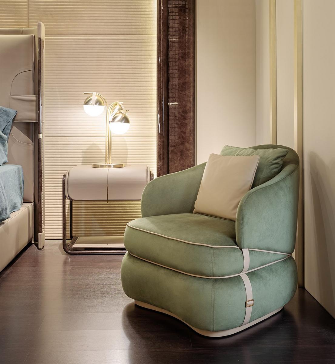 BLOOM Velvet armchair with armrests