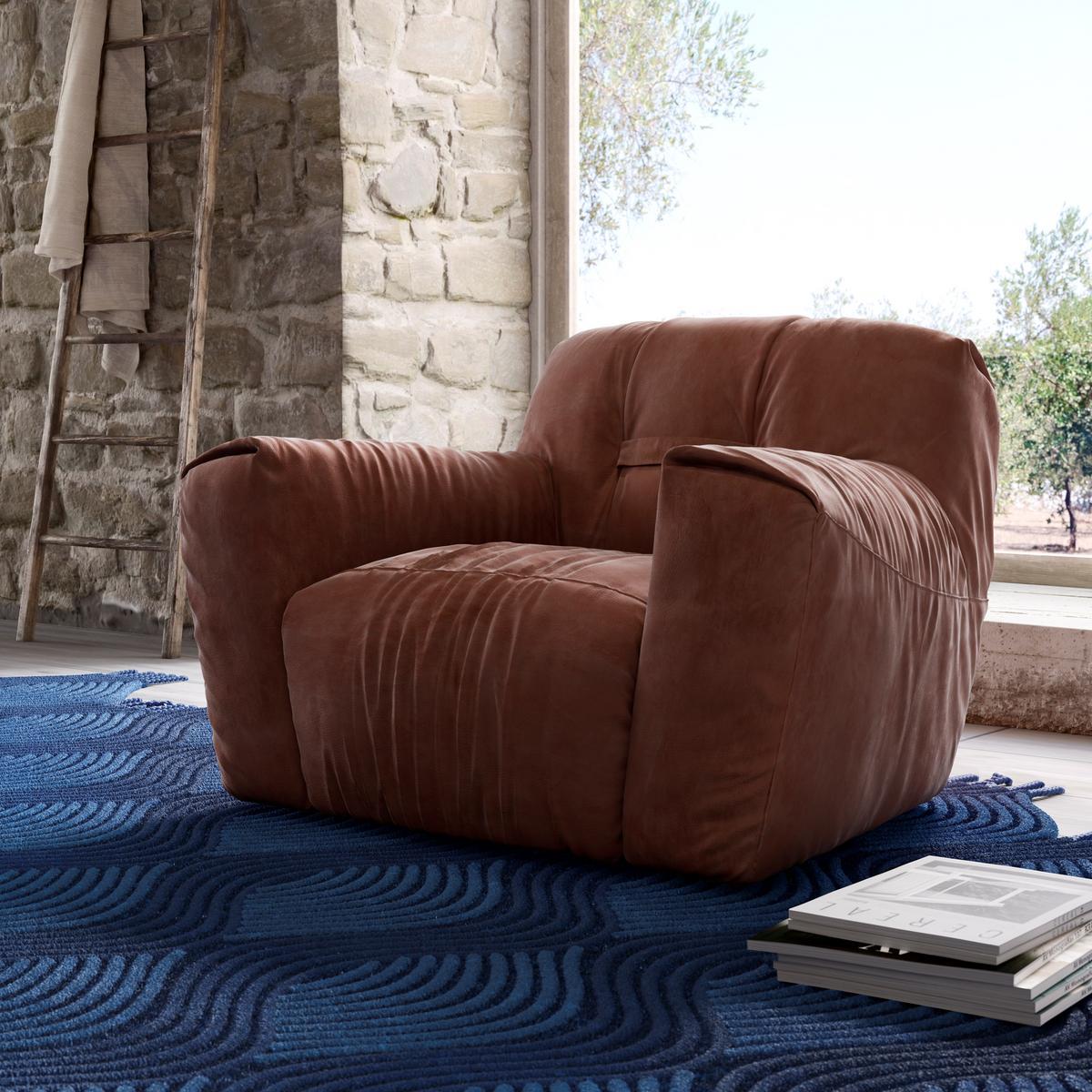 ARGO Swivel armchair with armrests