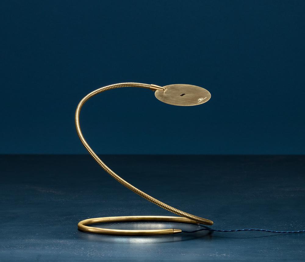 HEREM T LED with swing arm brass table lamp
