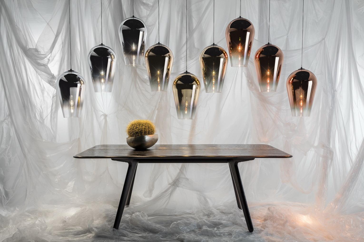 FADE Glass pendant lamp in a contemporary style