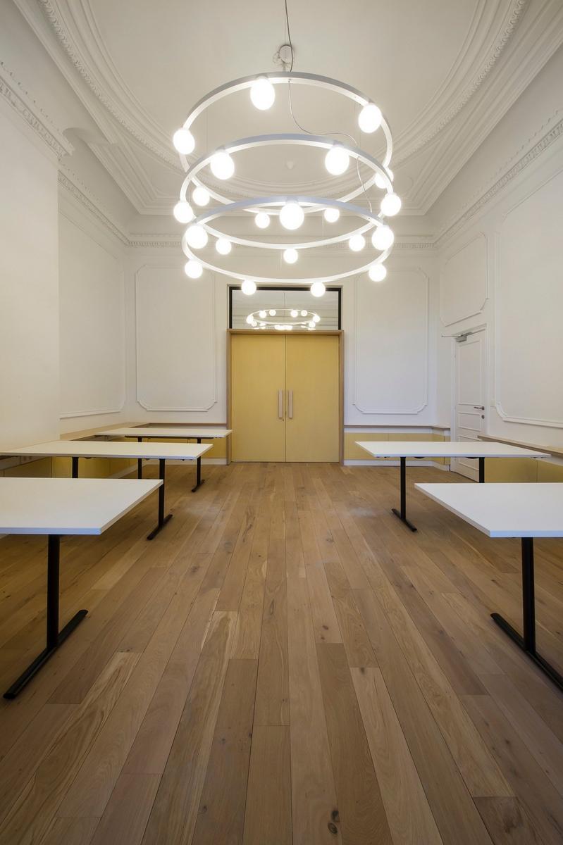 BALLZZZ LED glass and aluminium pendant lamp