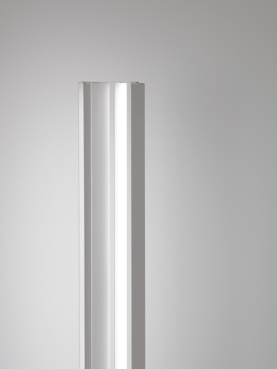 PIVOT Indirect light aluminium wall light