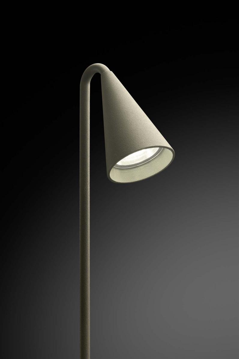 BRISA Floor lamp