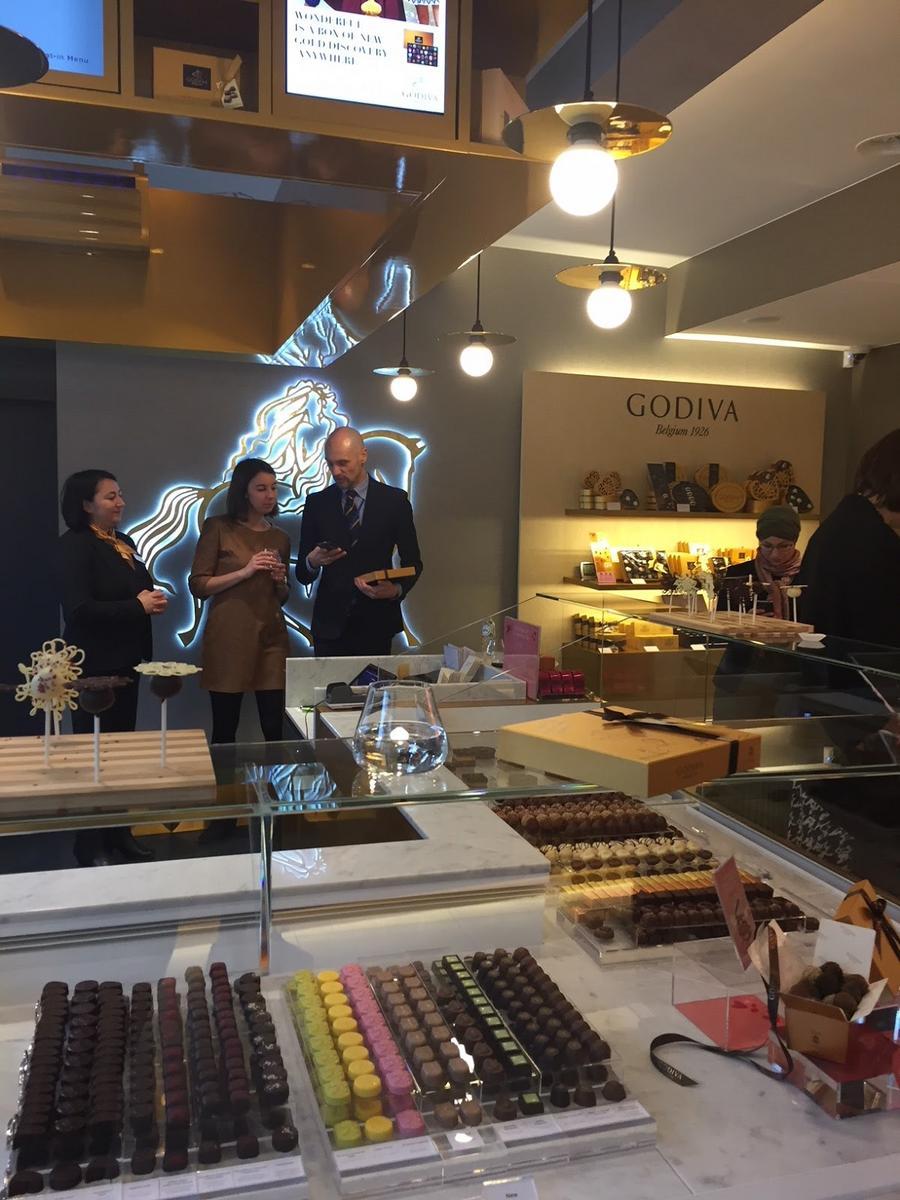 FOREVER 27 LED glass ceiling lamp FOREVER 27 LED glass ceiling lamp