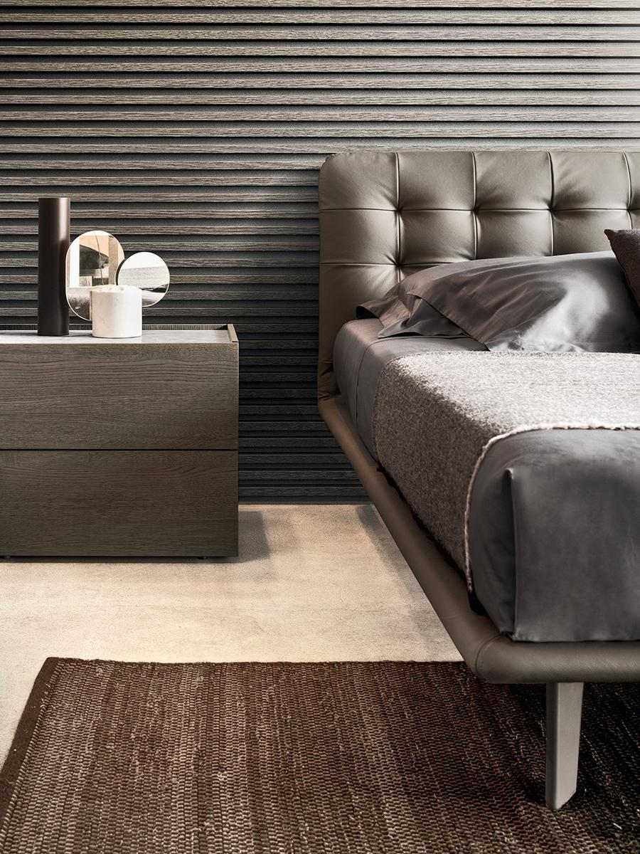 FILO Leather double bed with tufted headboard