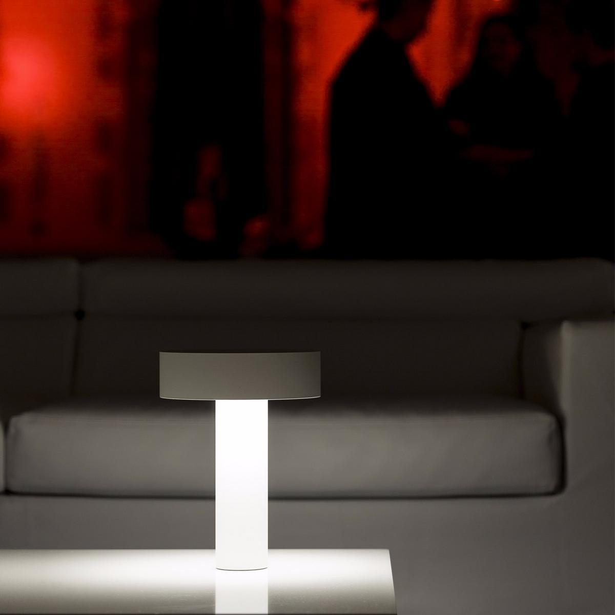 POPUP Table lamp / speaker POPUP Table lamp / speaker