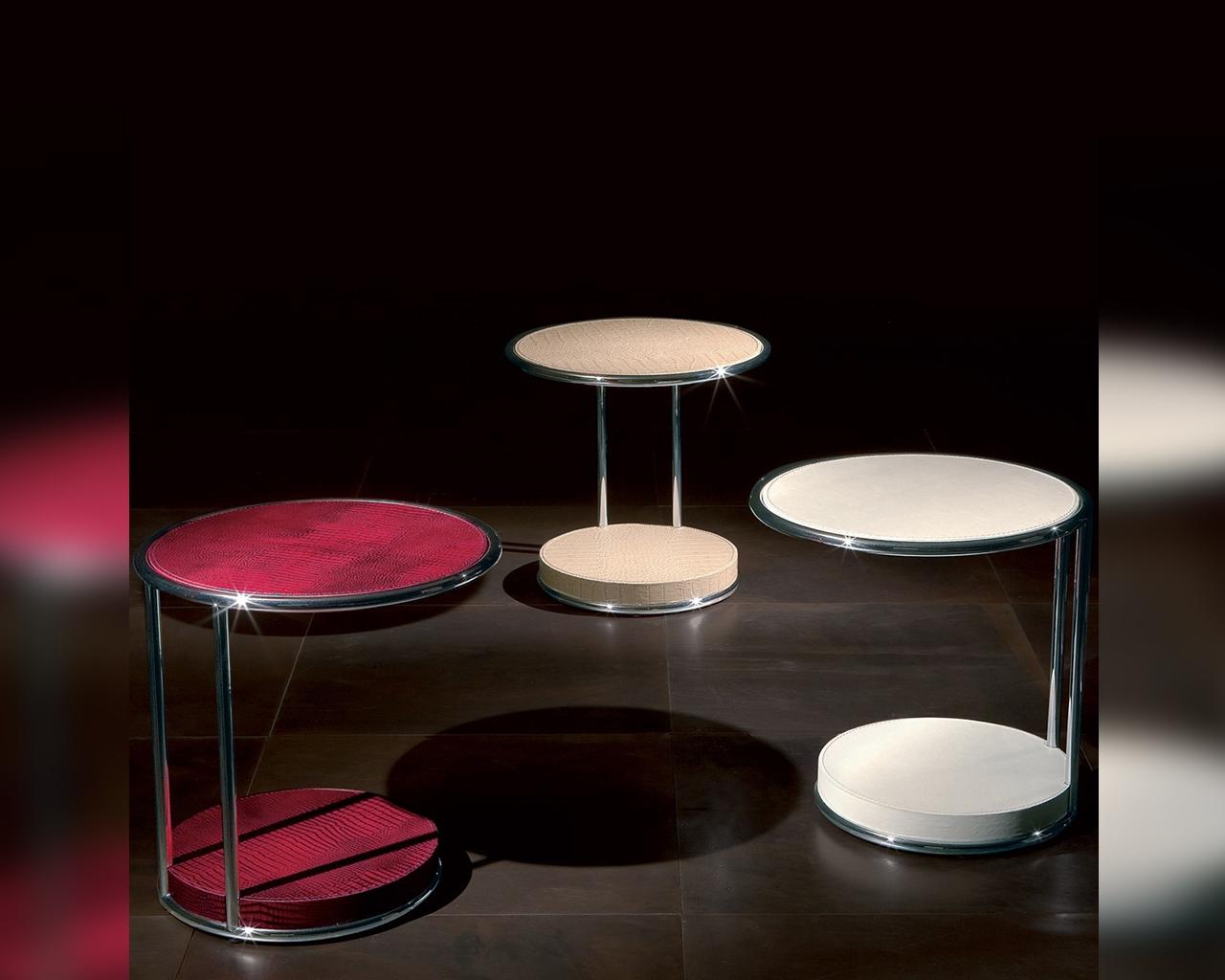 OBLO Steel bedside table in a classic style