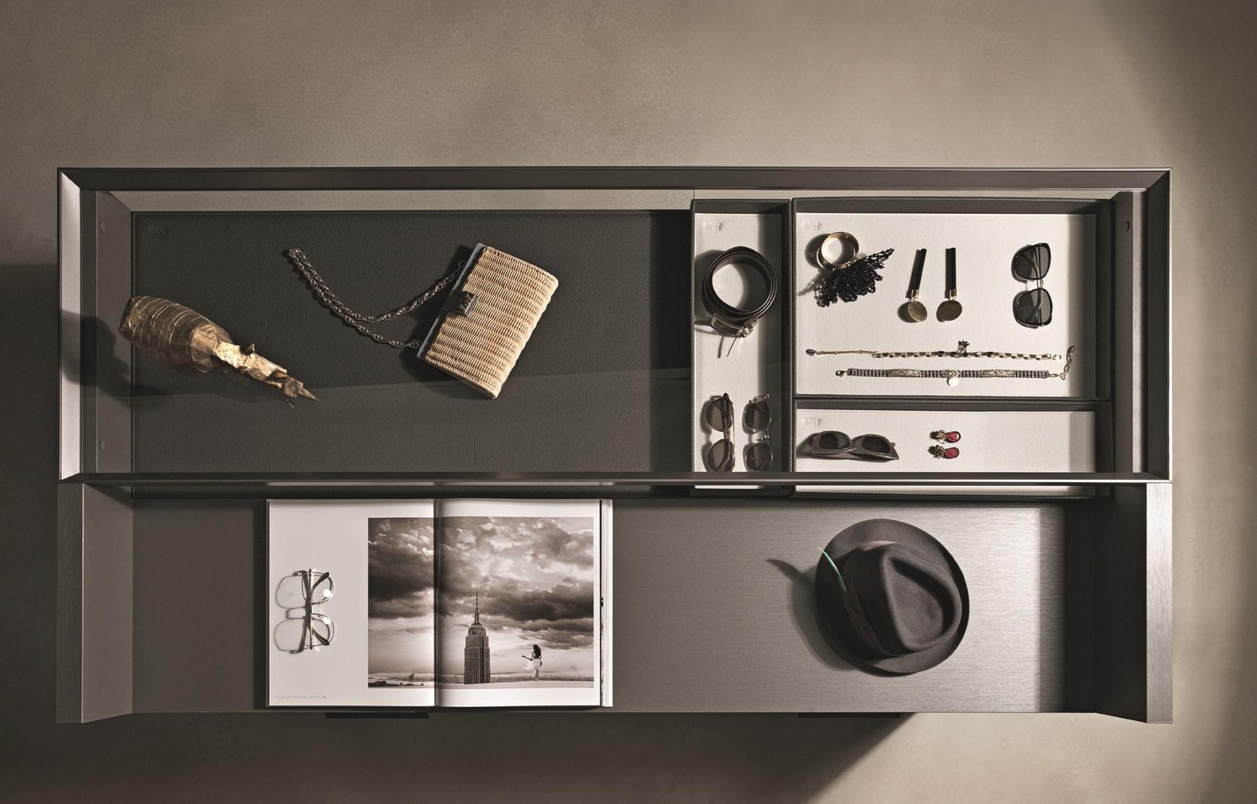 PRIVATE Wood and glass chest of drawers