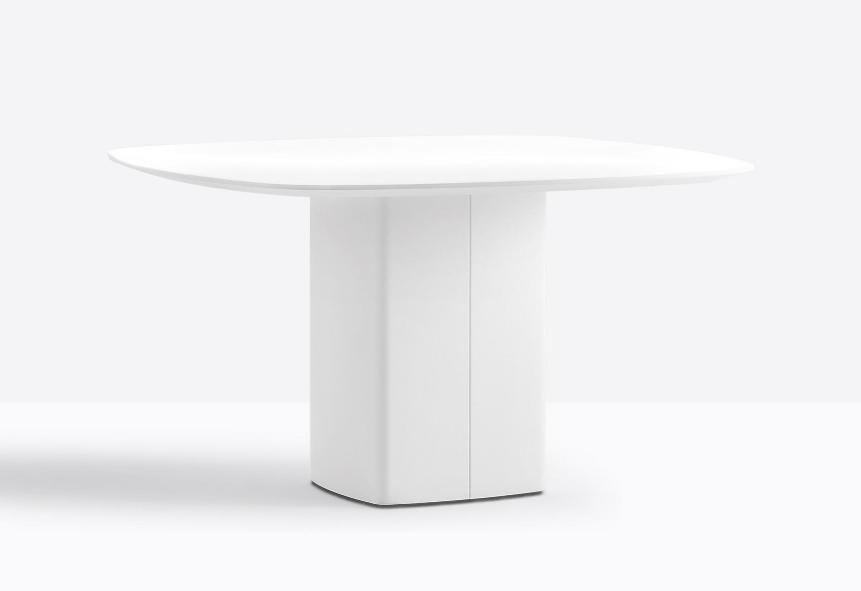 AERO TAE_130X130 Square steel table