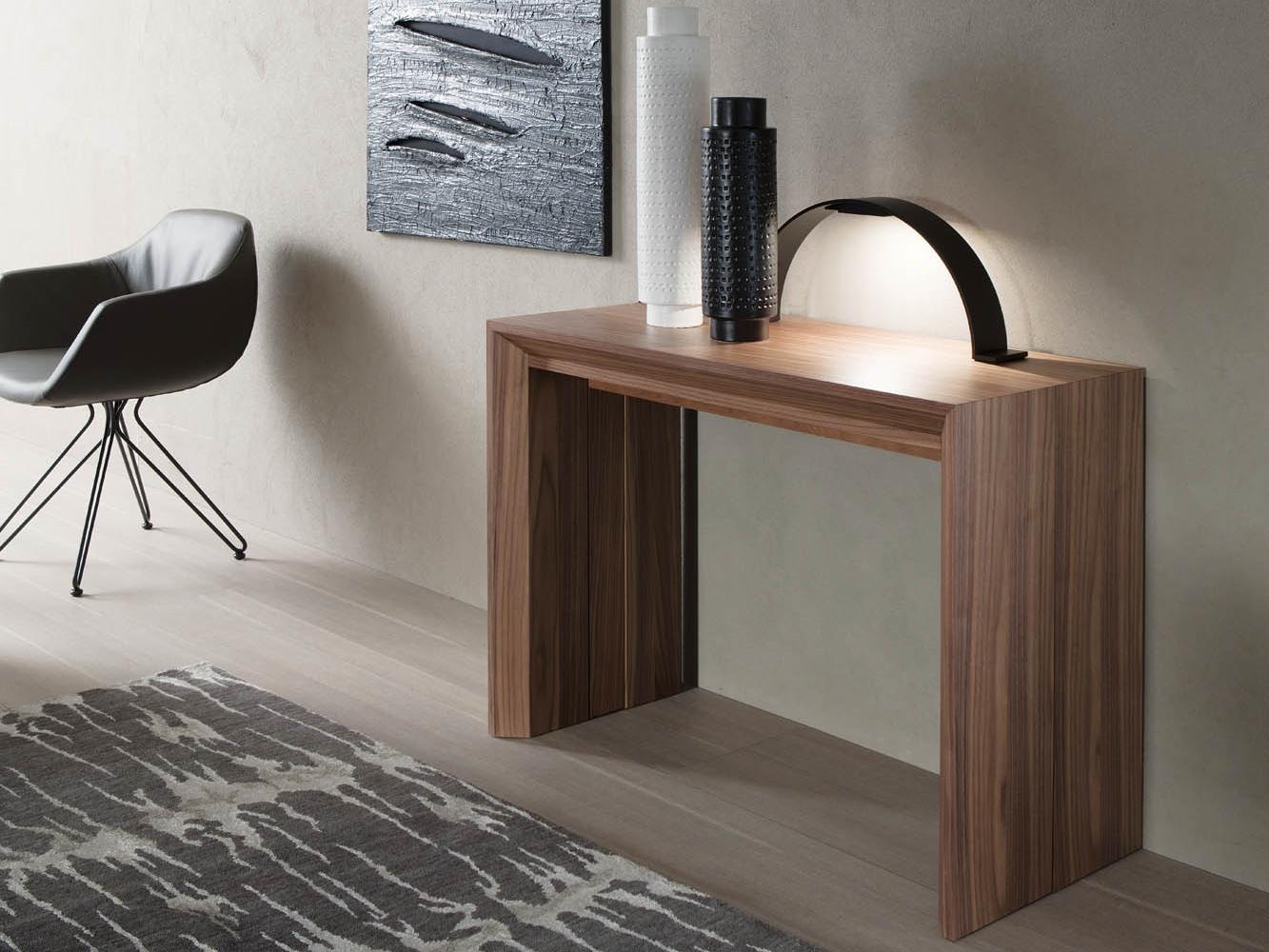 GOLIA Extending rectangular walnut console table