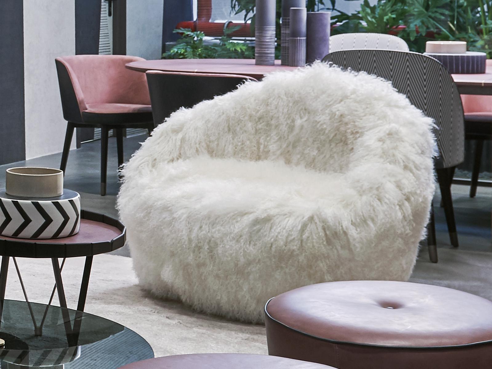 ARTIK Fabric armchair