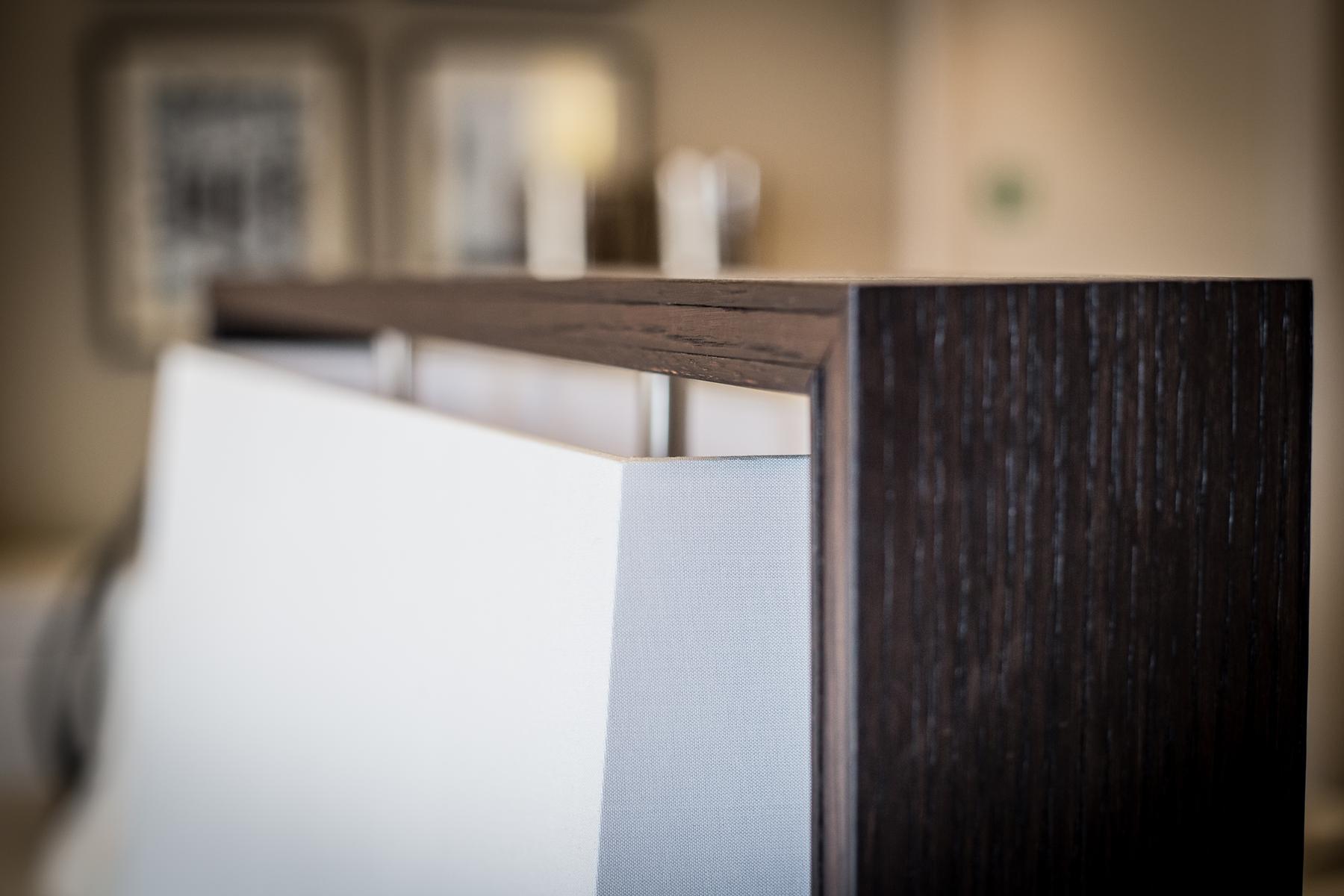 FRAME Oak floor lamp