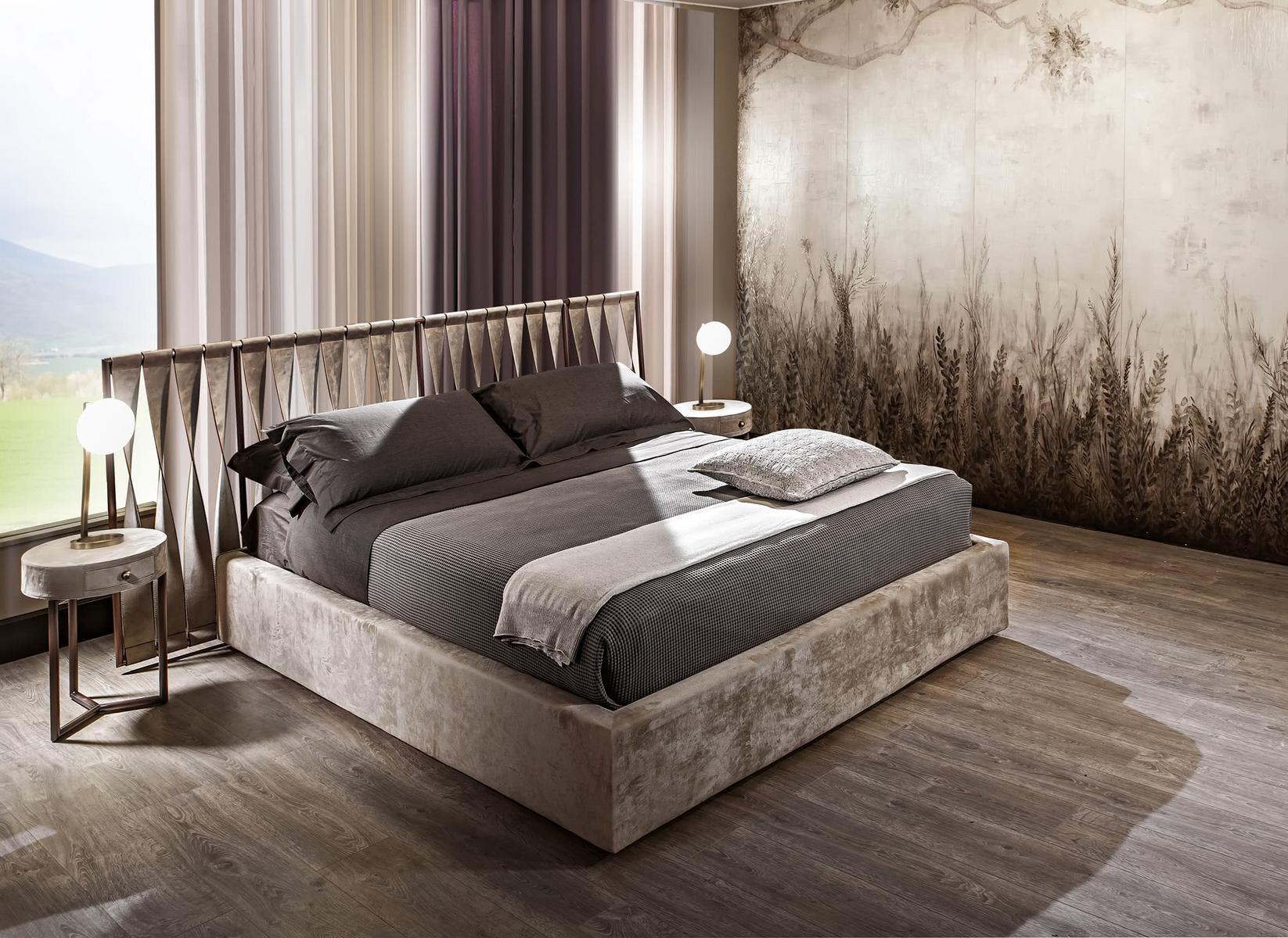 TWIST Leather double bed