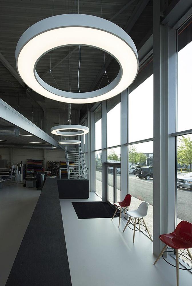 MEDO Aluminium pendant lamp in a contemporary style