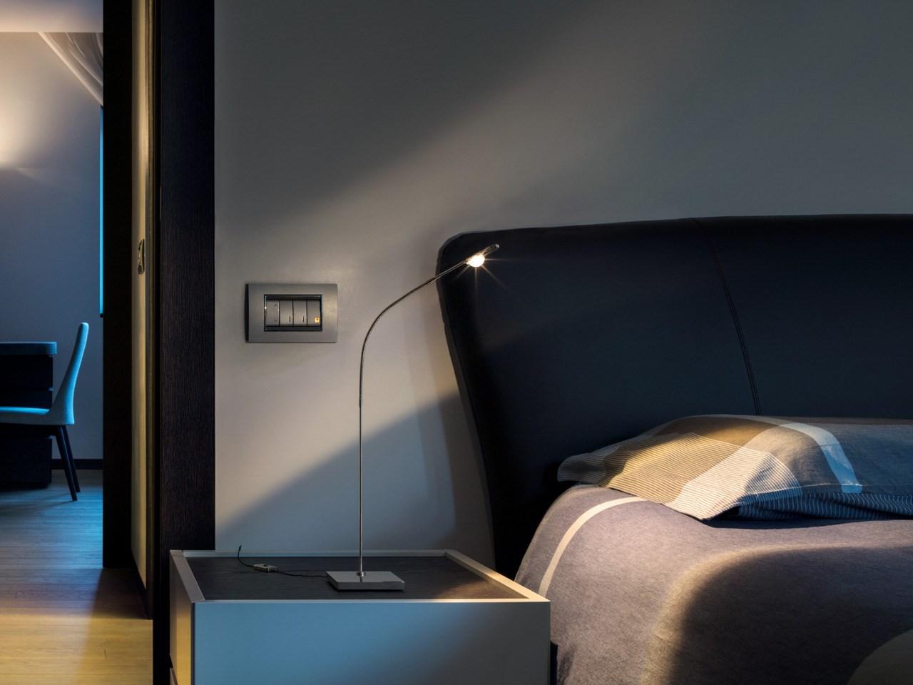 MISS STICK LED adjustable table lamp