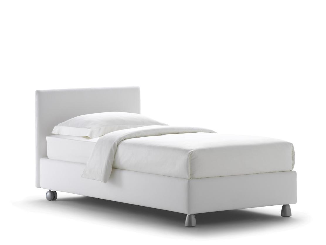 NOTTURNO Upholstered bed on castors
