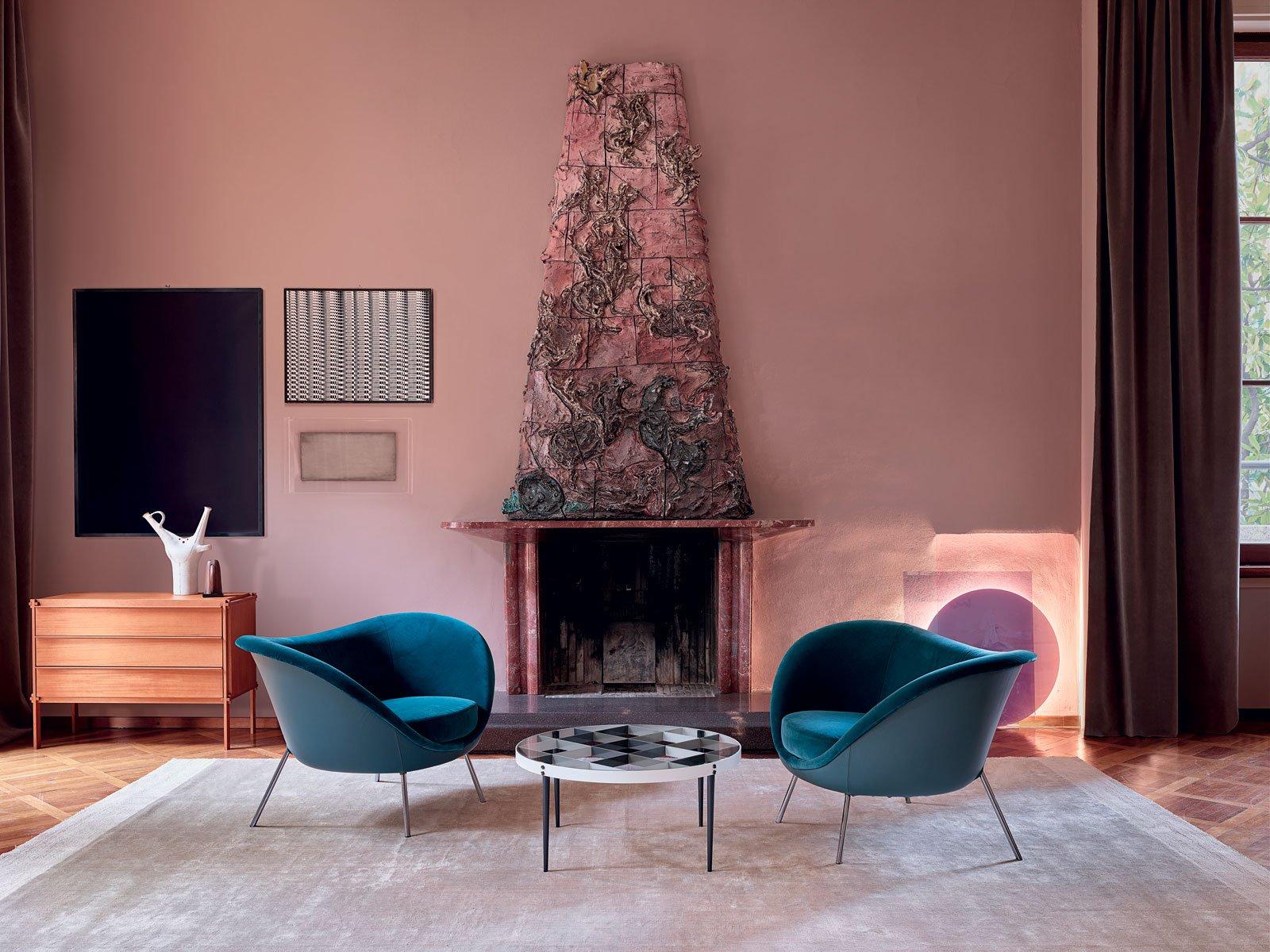 D.154.2 Fabric armchair with armrests