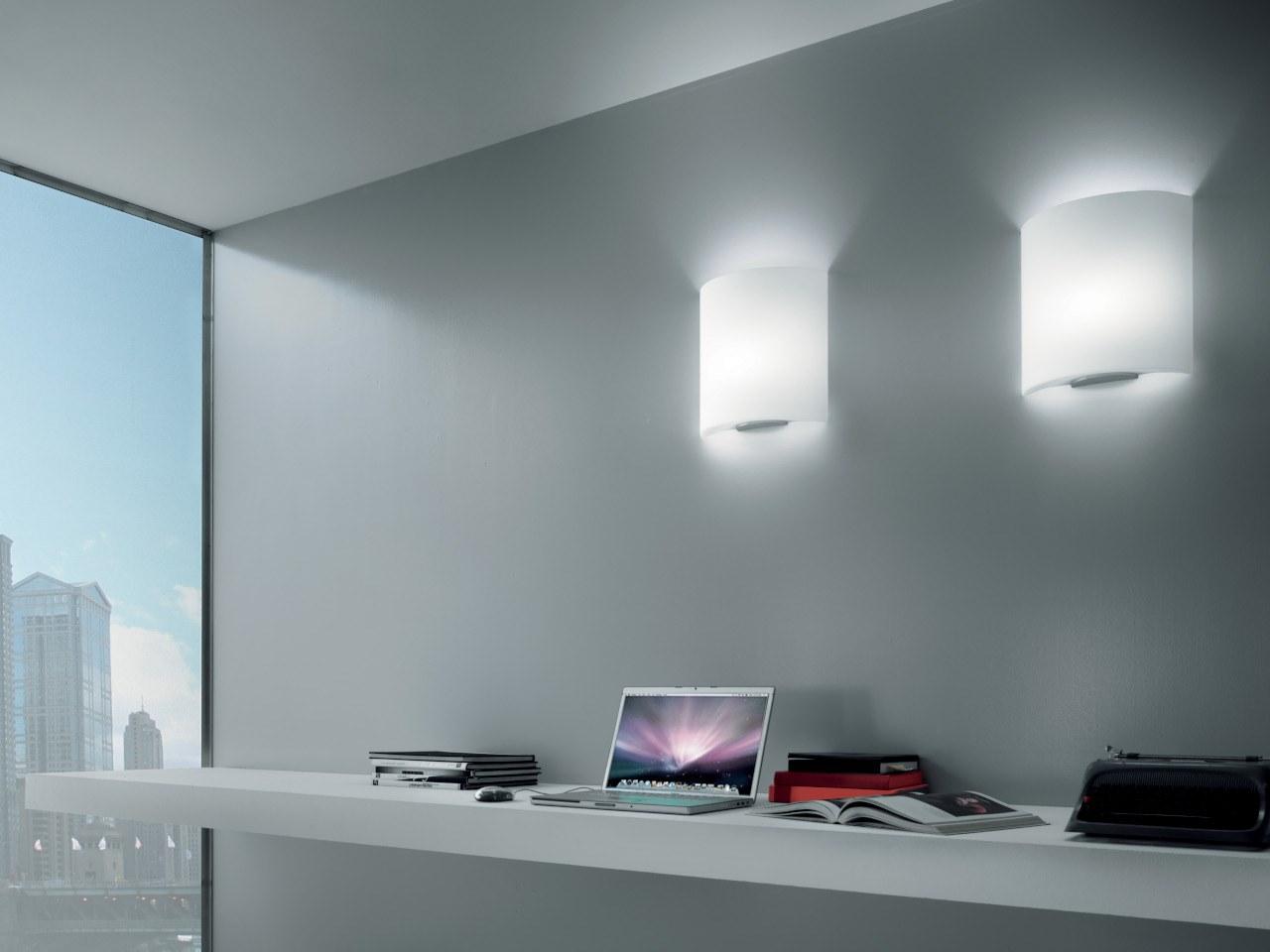 CELINE P35 LED blown glass wall light