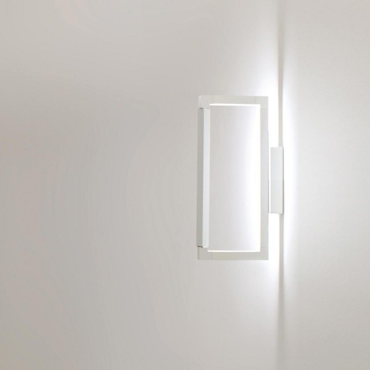 SPIGOLO LED adjustable extruded aluminium wall lamp