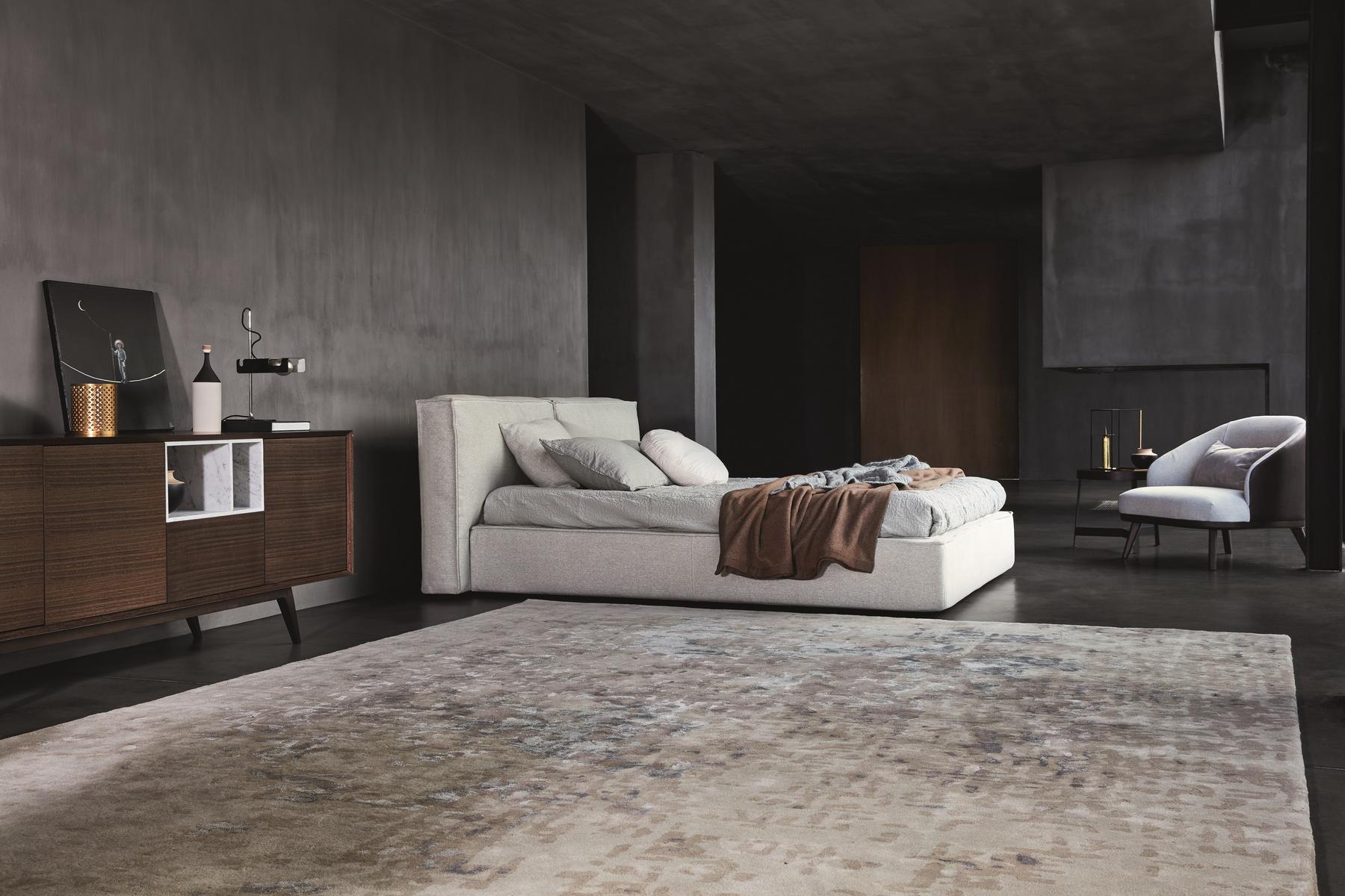 FLANN 2.0 Fabric bed with upholstered headboard