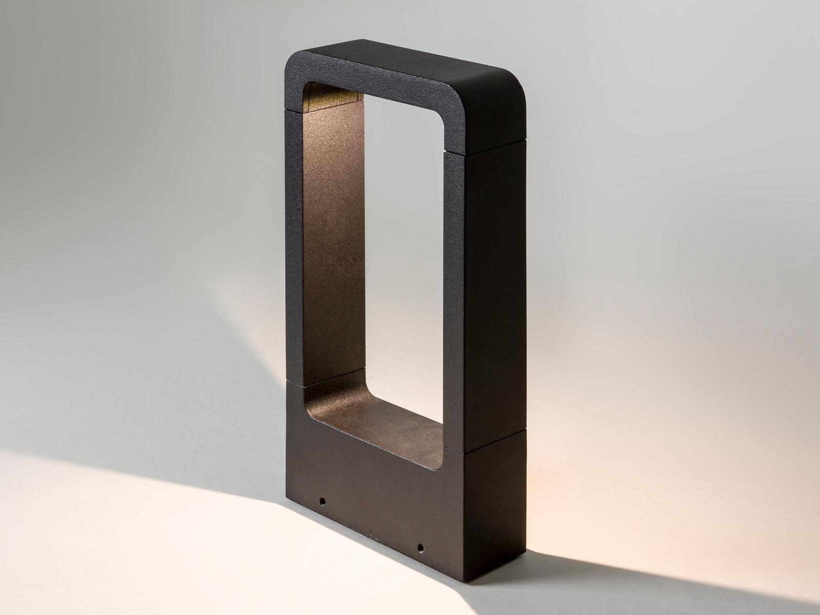 NAPIER 300 LED aluminium bollard light