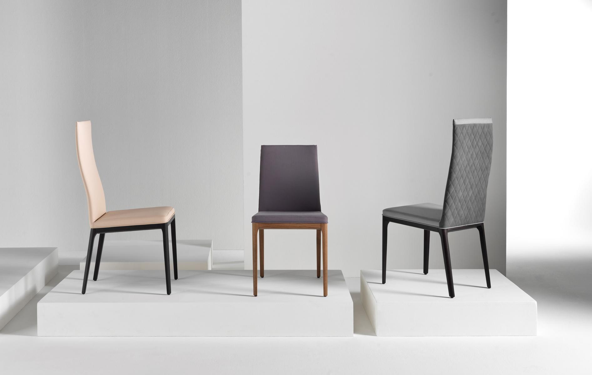 ANGY Upholstered leather chair